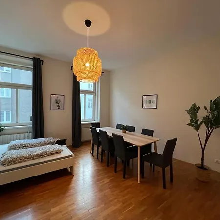 90 M2 Stylish Apartment *