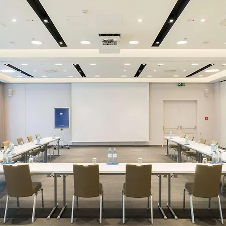Nh Danube Hotel