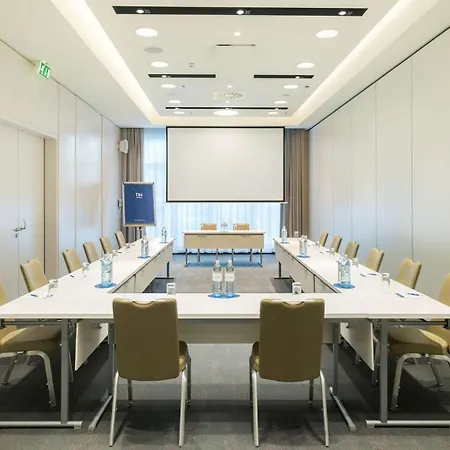 Nh Danube Hotel Vienna