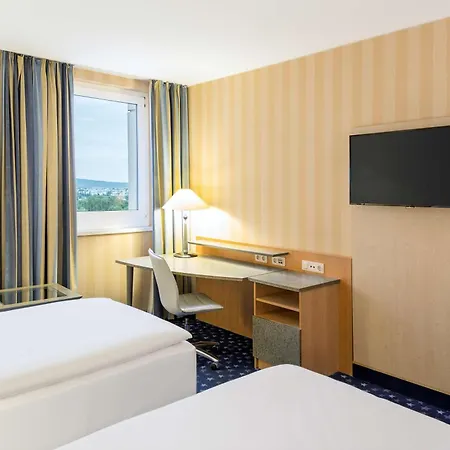 Nh Danube Hotel