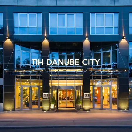 Nh Danube Hotel 4*