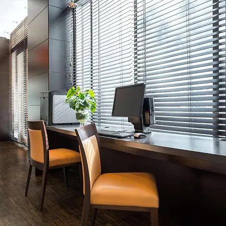 Nh Danube Hotel Vienna