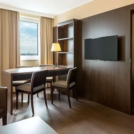 Nh Danube 4*