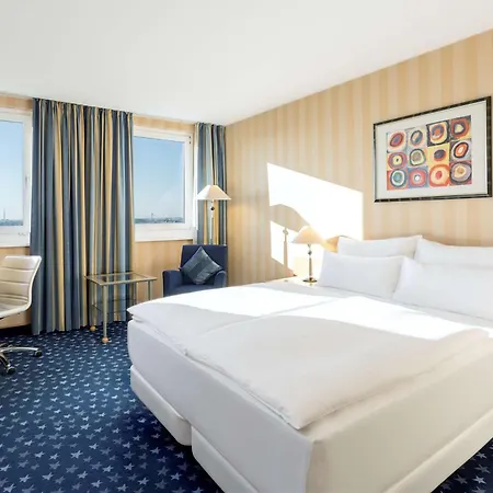 Nh Danube 4* Vienna