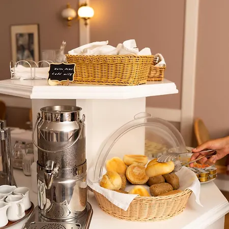Continental Hotel-pension 4* Wien