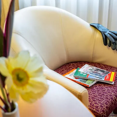 Mercure Westbahnhof 4*