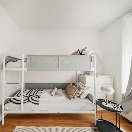 Lofts Hostel *