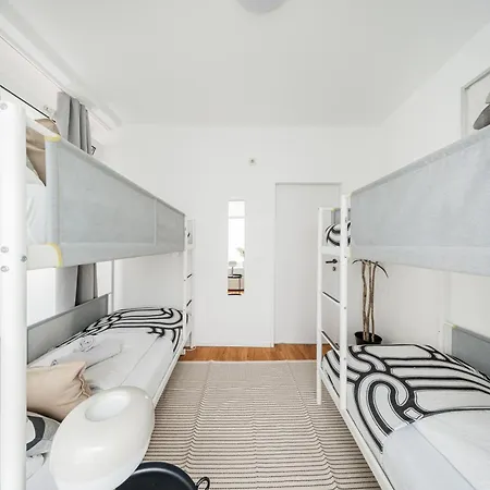 Lofts Hostel *