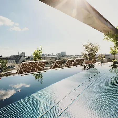 Grand Ferdinand - Your In The Center Hotel