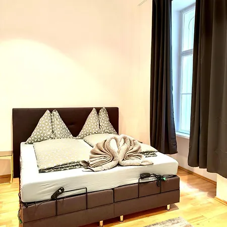 Opera 145 M2 Lägenhet Wien