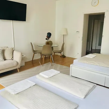 Apartmán Zentrales Mit Balkon