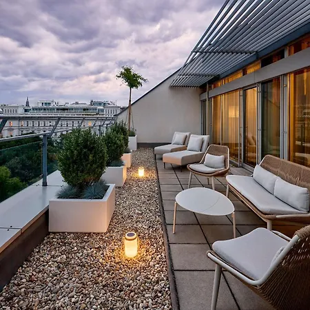 Le Meridien Hotel