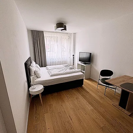 Appartement Myfavorit - Spacious Next To Puplic Transport U1 Direct Connection To Citycenter
