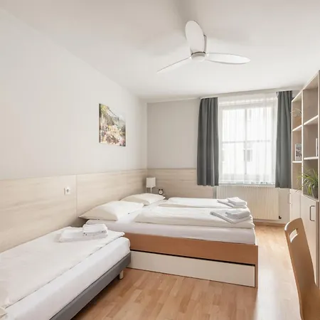 Mynext - Sommerhotel 2* Wenen