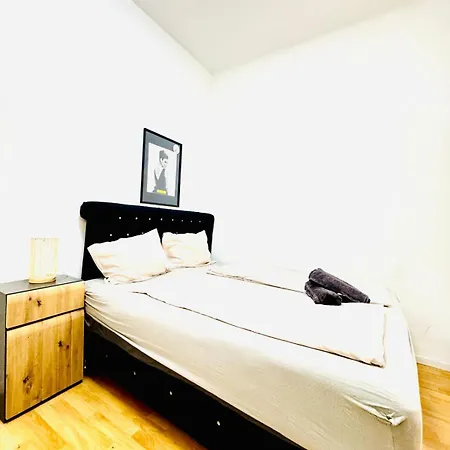 Comfy In A Shared Apt, 8min To Rathausplatz * Wien