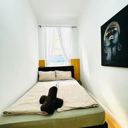 Comfy In A Shared Apt, 8min To Rathausplatz *