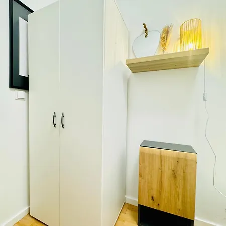 Comfy In A Shared Apt, 8min To Rathausplatz * Wien