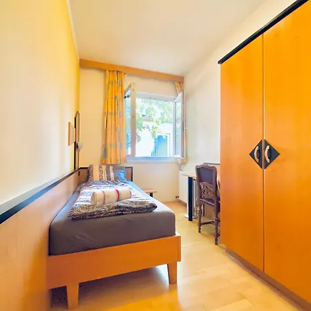 Affordable Central Rooms, 10-min To Lugner City * Вена