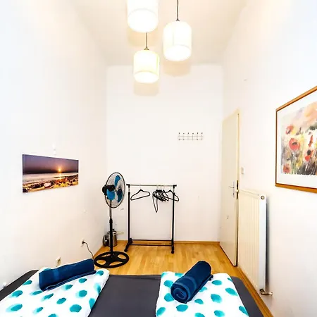 Cozy - 7 Minutes To Schoenbrunn Palace Aparthotel