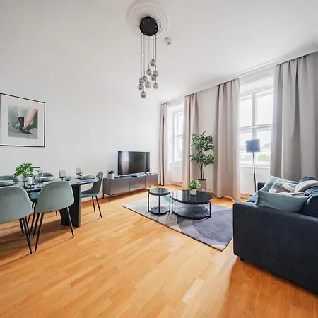 Franz By Home1 Apartment Vienna