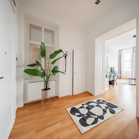 Franz By Home1 *
