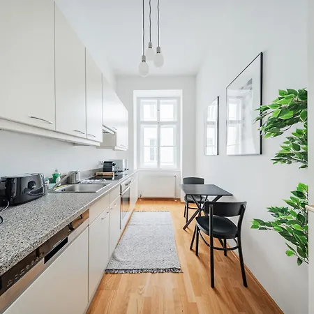 Franz By Home1 Apartment Vienna