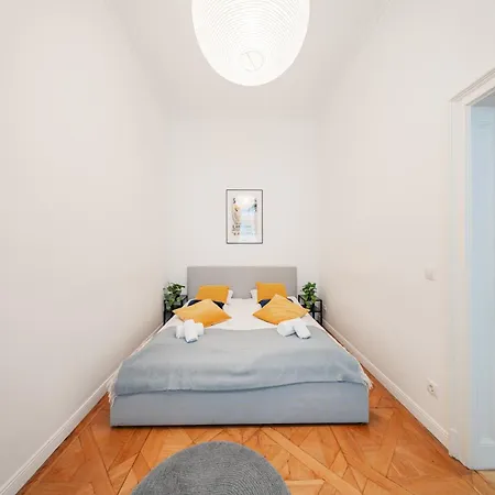 Franz By Home1