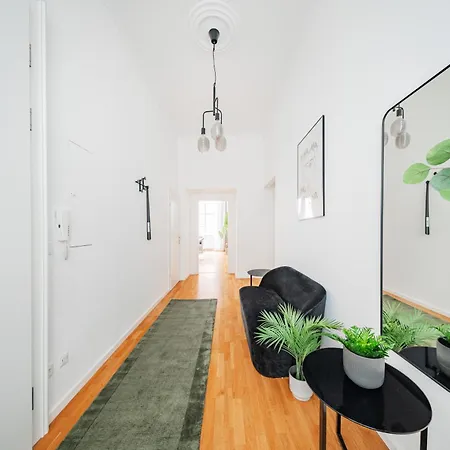Franz By Home1 *