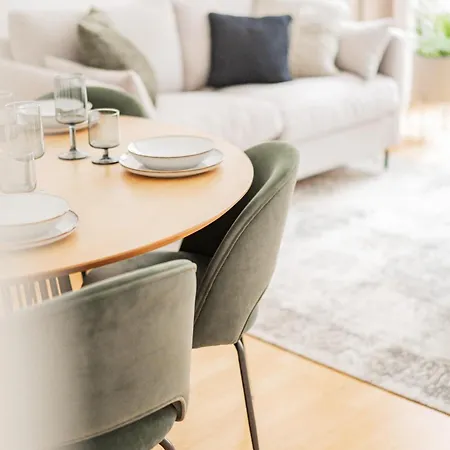 Franz By Home1 Apartment *