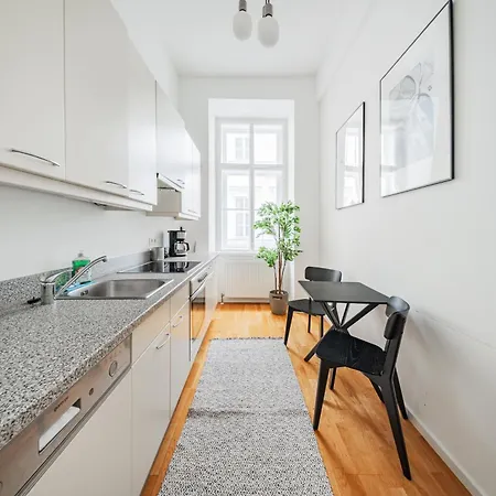 Franz By Home1 Apartment Vienna