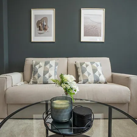 Cozy 1-br With A King Bed In A Calm Area