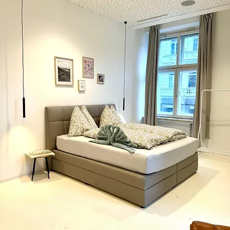 Opera 149 M2 *