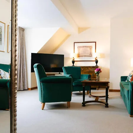 Kaiserhof Hotel 4*