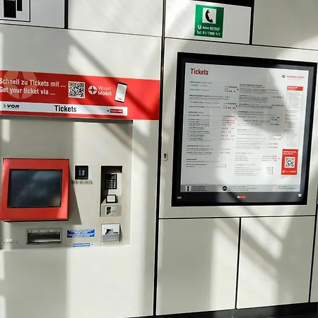 Favorit-rooms Direkt Metro-u1 Connection To Centralstation And City-center