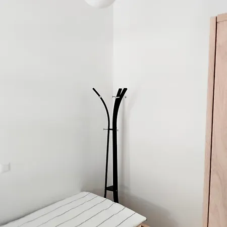 Favorit-rooms Direkt Metro-u1 Connection To Centralstation And City-center Hostel Vienna