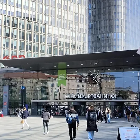 Hostel Favorit-rooms Direkt Metro-u1 Connection To Centralstation And City-center *