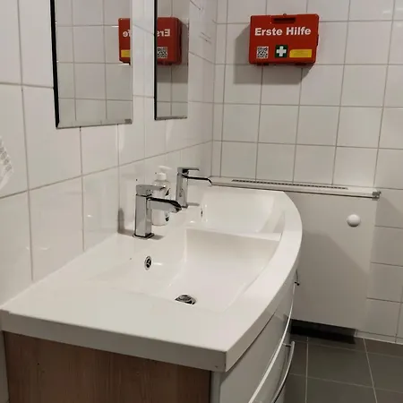 Favorit-rooms Direkt Metro-u1 Connection To Centralstation And City-center Vienna