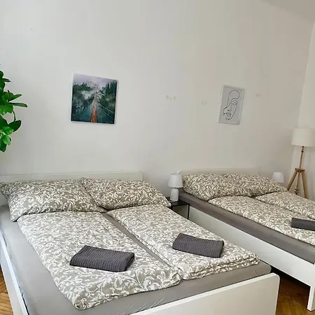 Premium With Terrace - Free Parking Apartament *