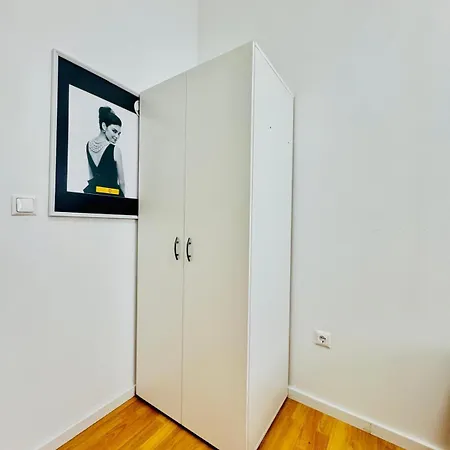 10 Bedroom For Groups, 8-min To Rathausplatz Viena