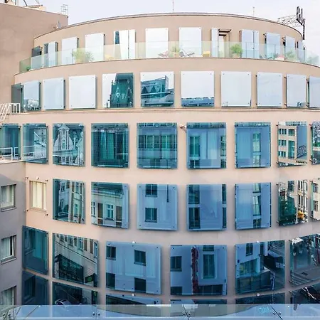 Intercityhotel 4*