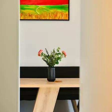 Modern Attic Flat With 2 Bedrooms Vienna
