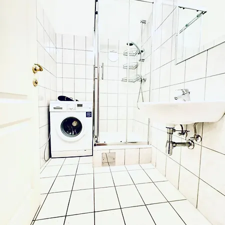 Affordable 2br Apartment, Close To Danube River *