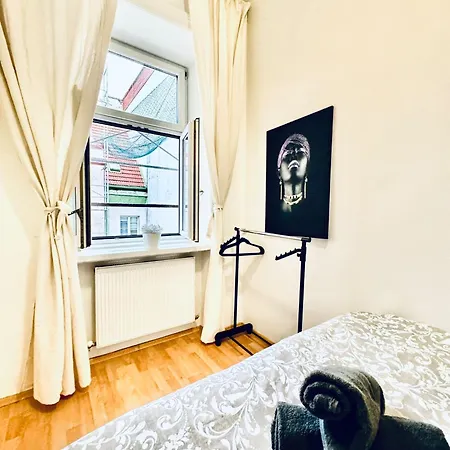 Apartment Affordable 2br Apartment, Close To Danube River