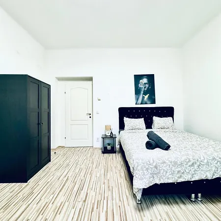 Apartment Affordable 2br Apartment, Close To Danube River