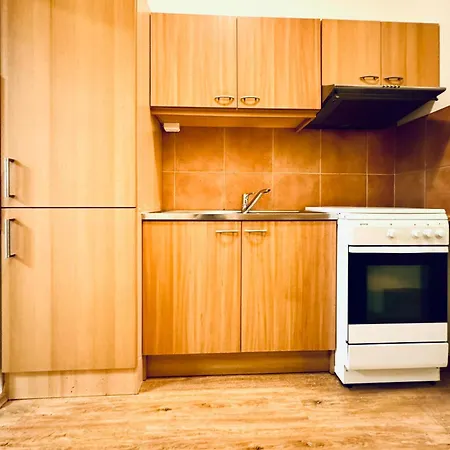 Affordable 2br Apartment, Close To Danube River