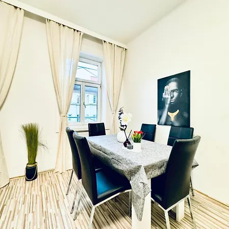 Apartment Affordable 2br Apartment, Close To Danube River