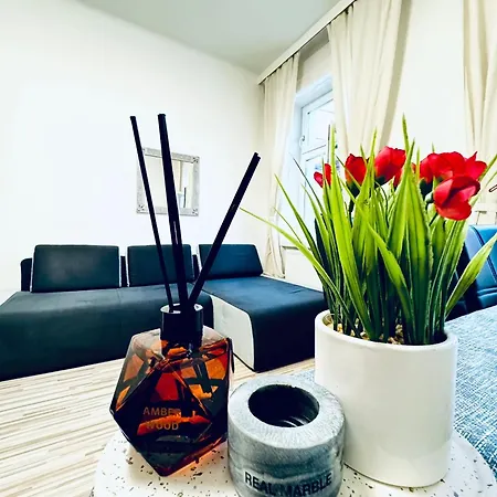 Affordable 2br Apartment, Close To Danube River * Vienna