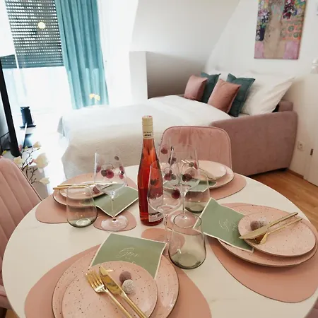 Apartment Carl's Design Residences By Domicilia Vienna