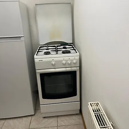 1br For 5p Location * Vienna