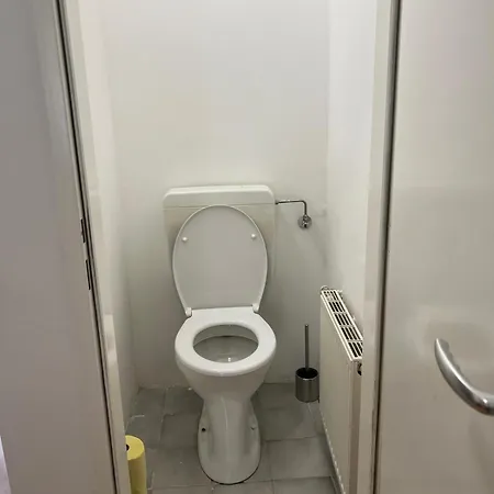 Apartment 1br For 5p Location